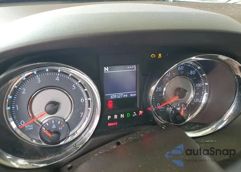 2013 Chrysler Town & Country Touring z USA, uszkodzony, nr VIN 2C4RC1BG1DR509055